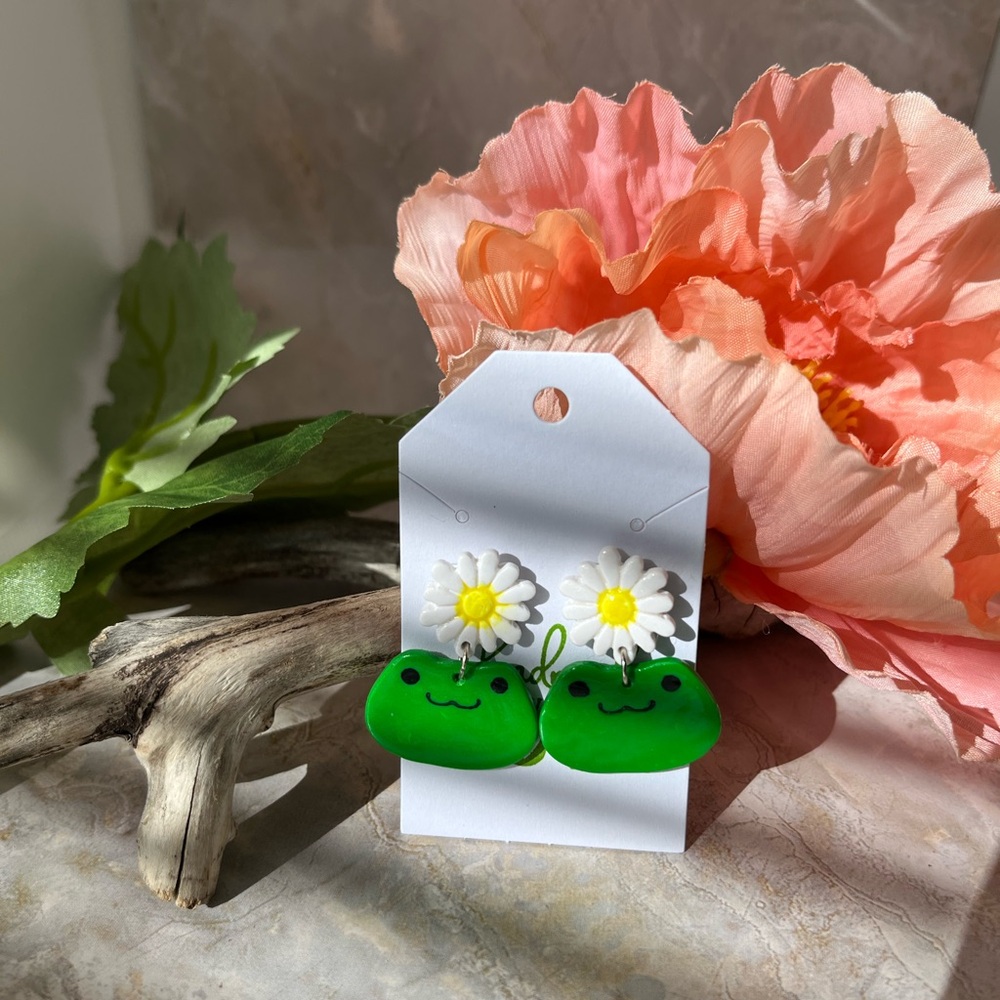 Frog and Daisy Earrings